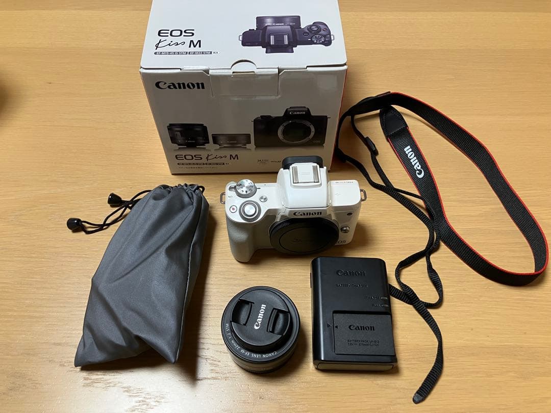 Canon EOS Kiss M EF-M 22mm F2 STM レンズセット