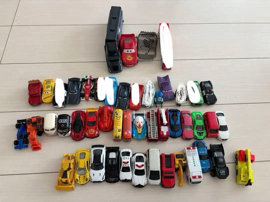 トミカ　カーズトミカ　40台
