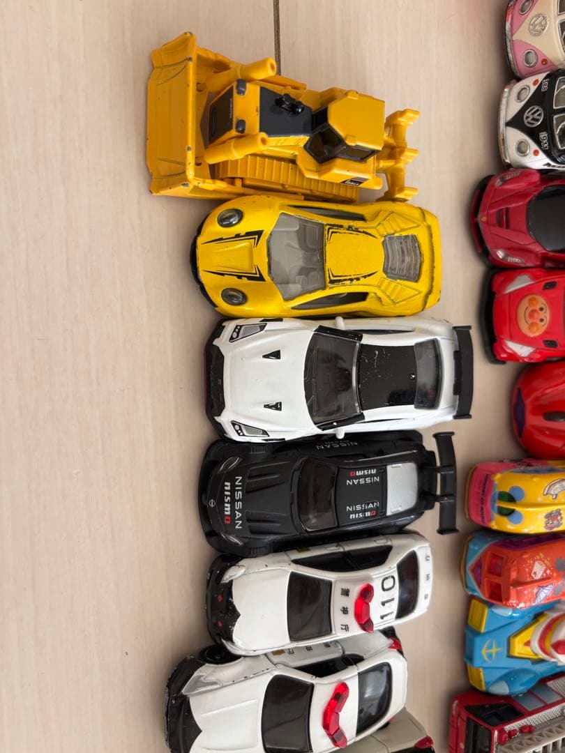 トミカ　カーズトミカ　40台