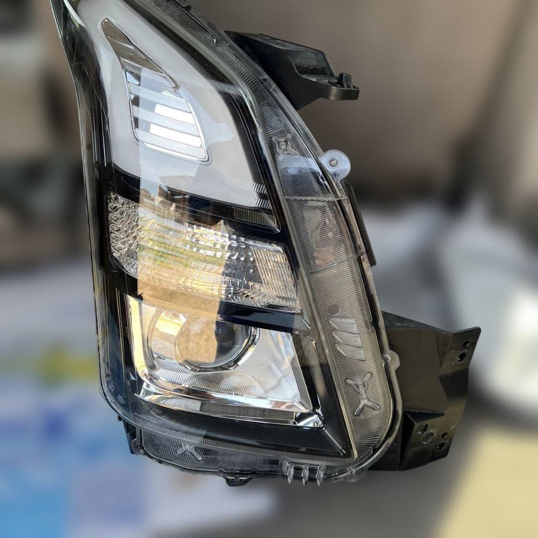 ワゴンRヘッドライト