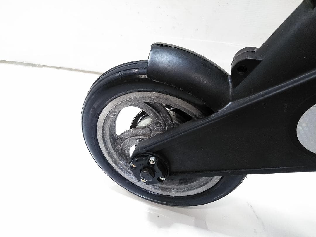 A-bicycLe Road 超軽量　折り畳み自転車　8インチ チューブレス △