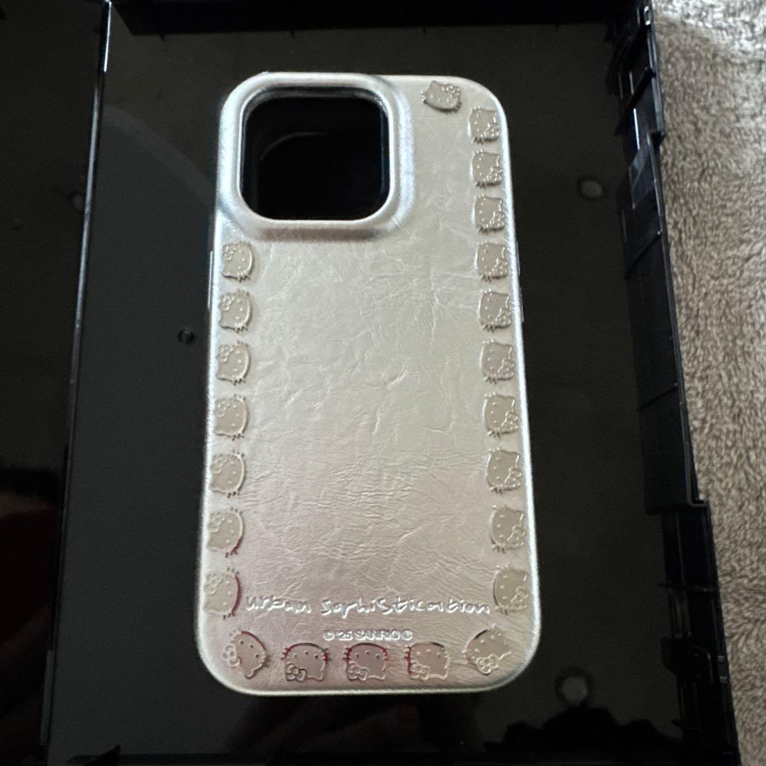国内限定　Urbansophistication iPhone ケース　キティ