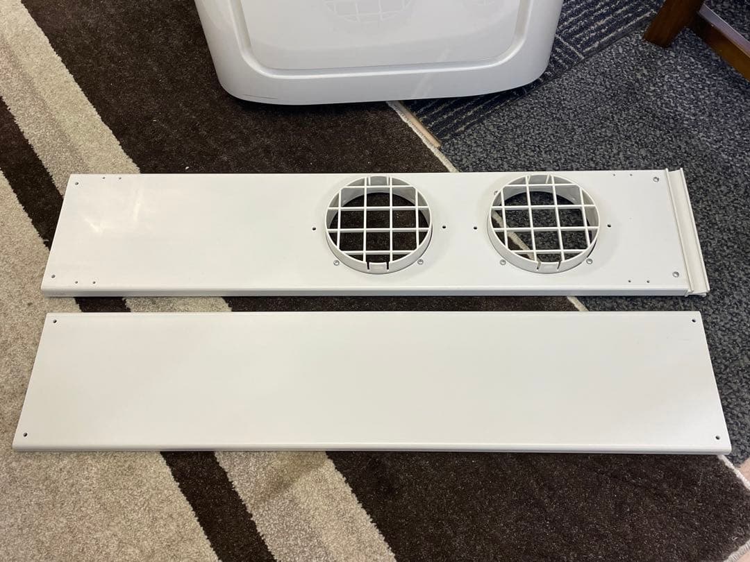 トヨトミ　スポット冷暖エアコン　TAD-22MW　2022年製　仙台　宮城