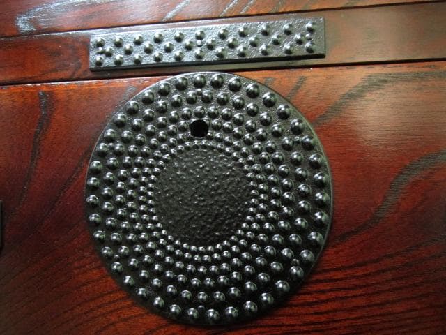 伝統工芸 欅材 拭き漆 南部鉄金具 №999 月雫8号 民芸 岩谷堂箪笥 鍵付き