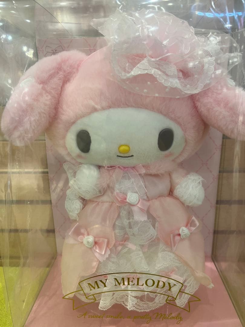 レディマイメロディデザインシリーズ　メロディ　バースデー　ぬいぐるみ