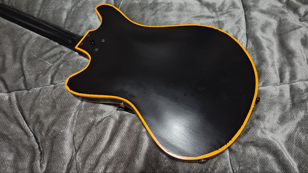 最終値下げ　テスコ　フルアコタイプ　ビザールギター　オールラッカー