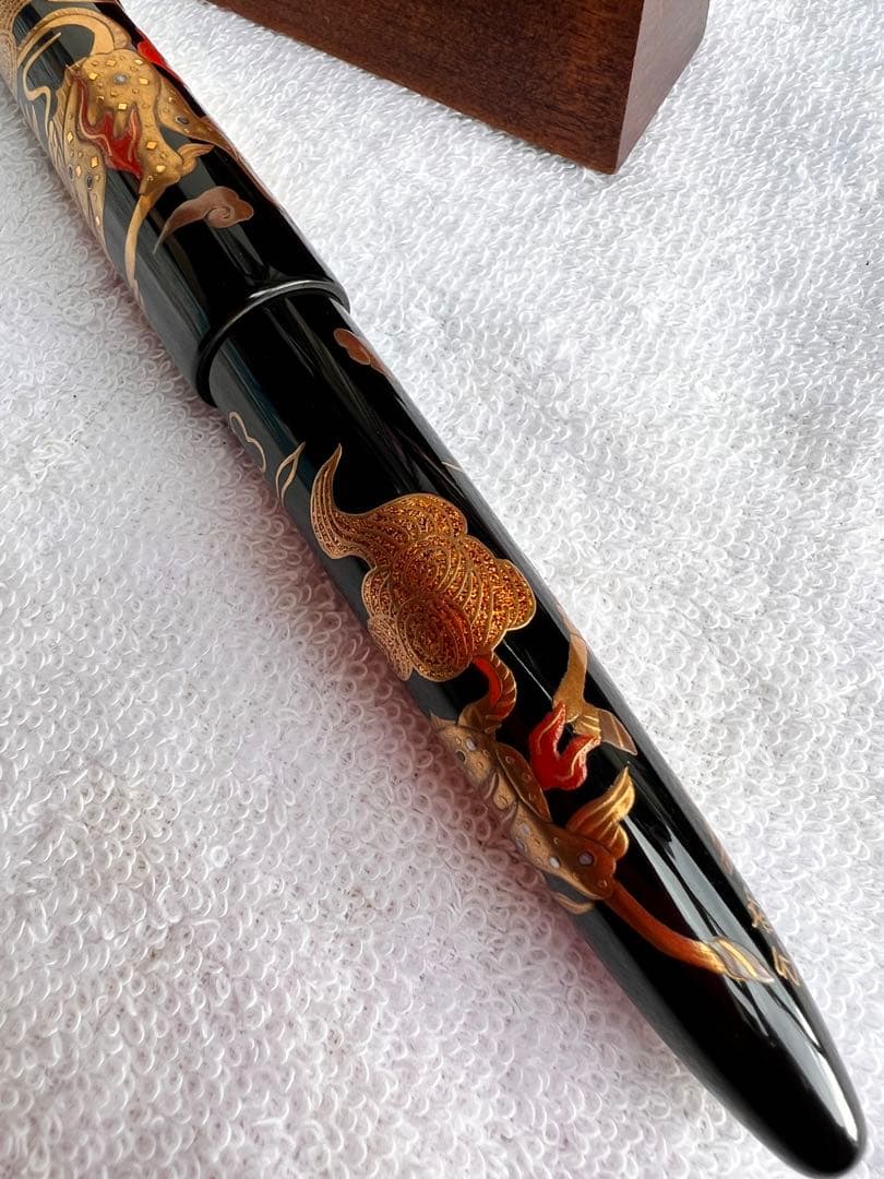 セーラー万年筆蒔絵麒麟