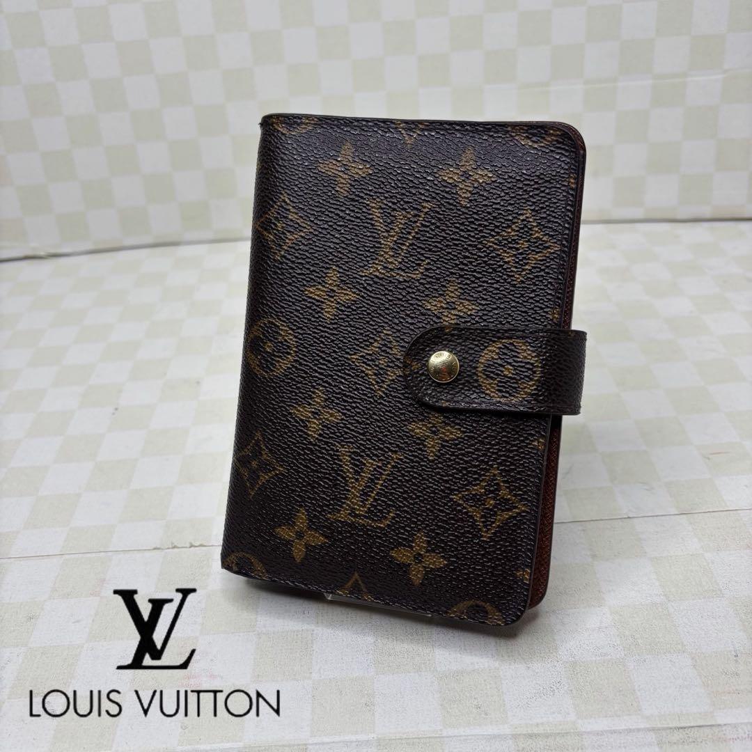 極上美品　LOUIS VUITTON ルイヴィトン　財布　二つ折り　M06
