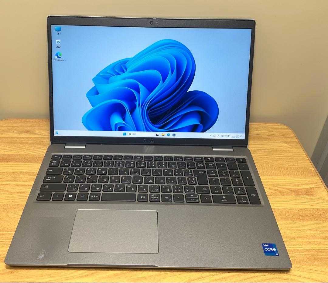 Windowsノート本体 Dell Corei7 gen 11, Ram 8gb, Ssd 256Gb