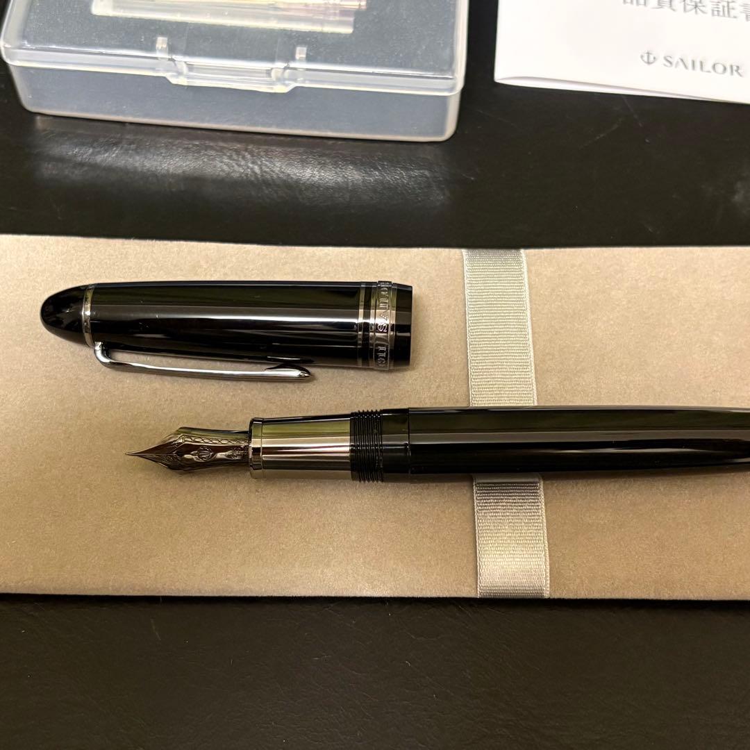 セーラー万年筆 万年筆 プロフィット ブラックラスター 極細　EF