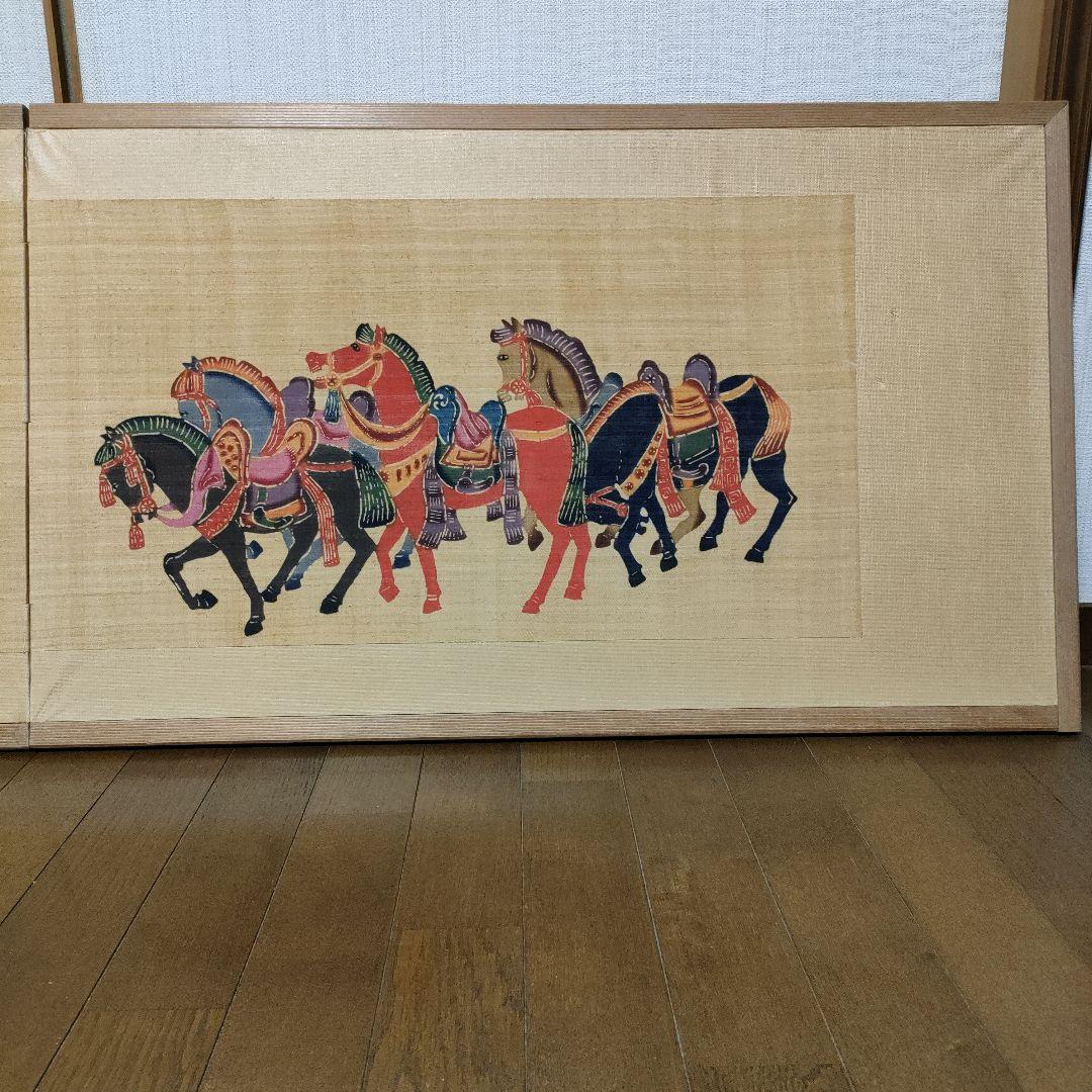 末吉安久作 琉球紅型　半折扁額 大判芭蕉布「吉祥馬図」