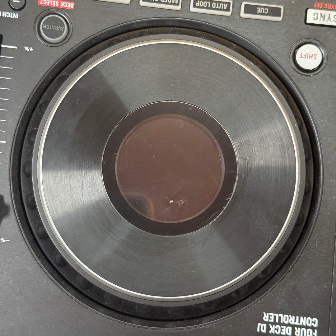 Numark Mixtrack Platinum FX ニュマーク