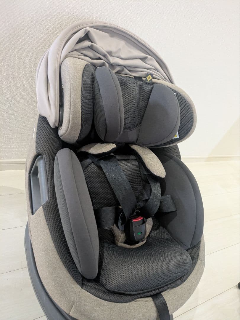 combi THE S ISOFIX ザ エス エッグショック ベージュ