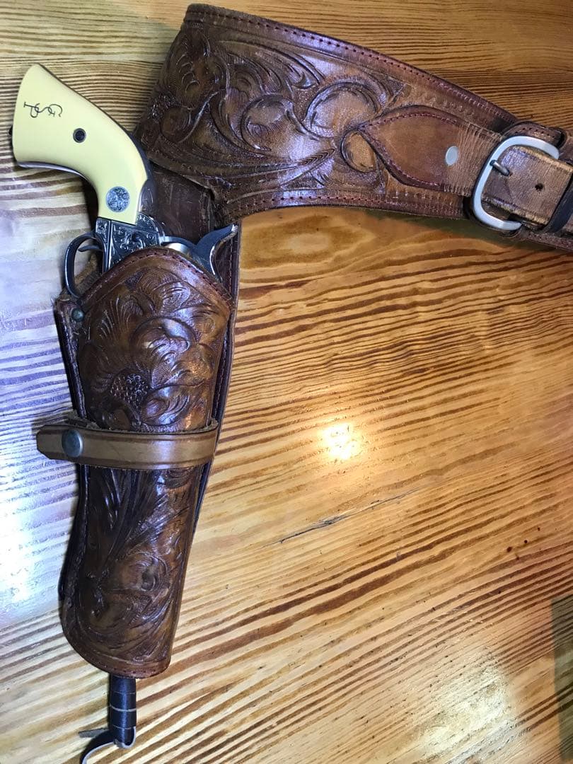 パットン将軍　コルト　ガンベルト付き！