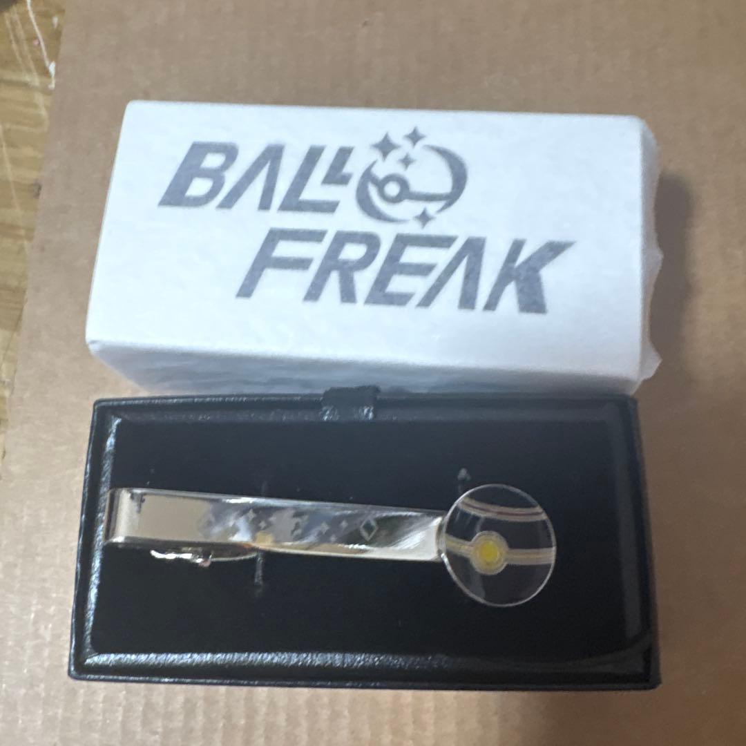 ポケモンセンターネクタイピン BALL FREAK ミミッキュ×ゴージャスボール