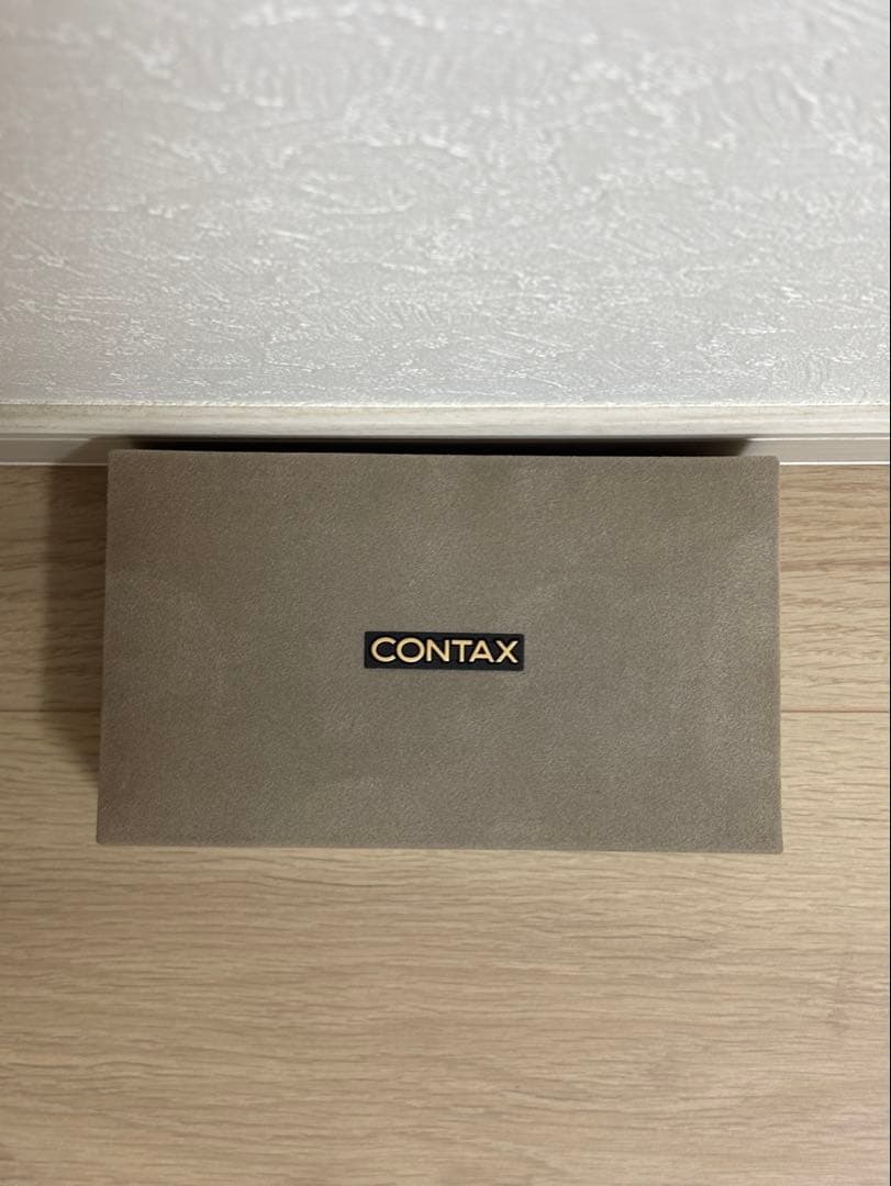 ナ*ル様 コンタックス CONTAX T2 チタン　シルバー フィルムカメラ