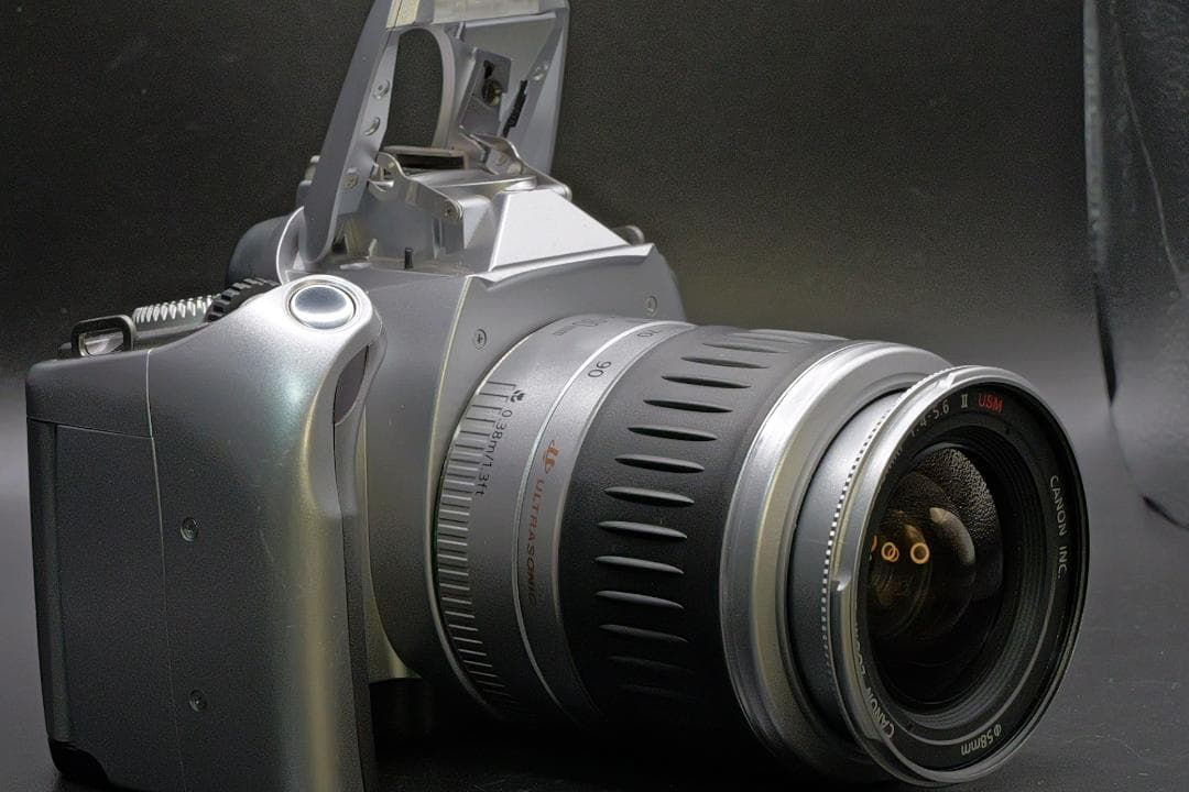 【極美品】Canon EOS Kiss5 標準レンズ　キャノン　フィルムカメラ