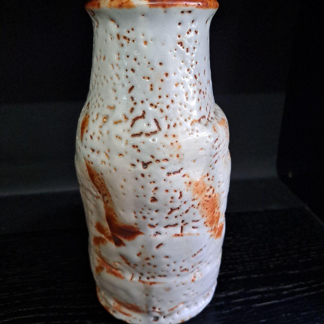 人間国宝　安藤日出武　　鼠志野　花生