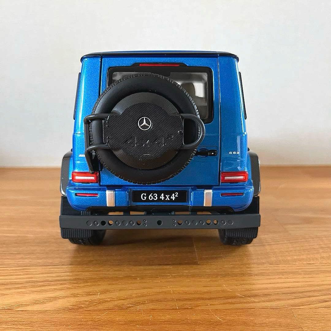 【ミニカー 美品】1/18 メルセデスベンツ AMG G63 4x4 Gクラス