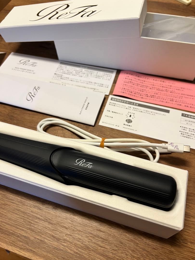 リファ フィンガーアイロン/ ReFa FINGER IRON ST ブラック