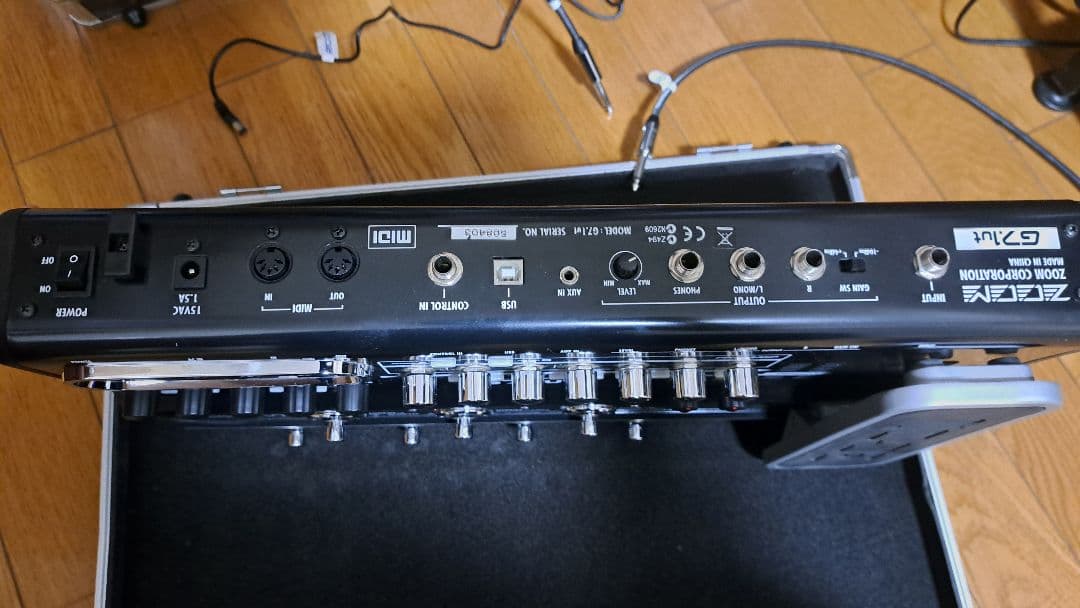 【美品】ZOOM G7.1ut マルチエフェクター【動確済】