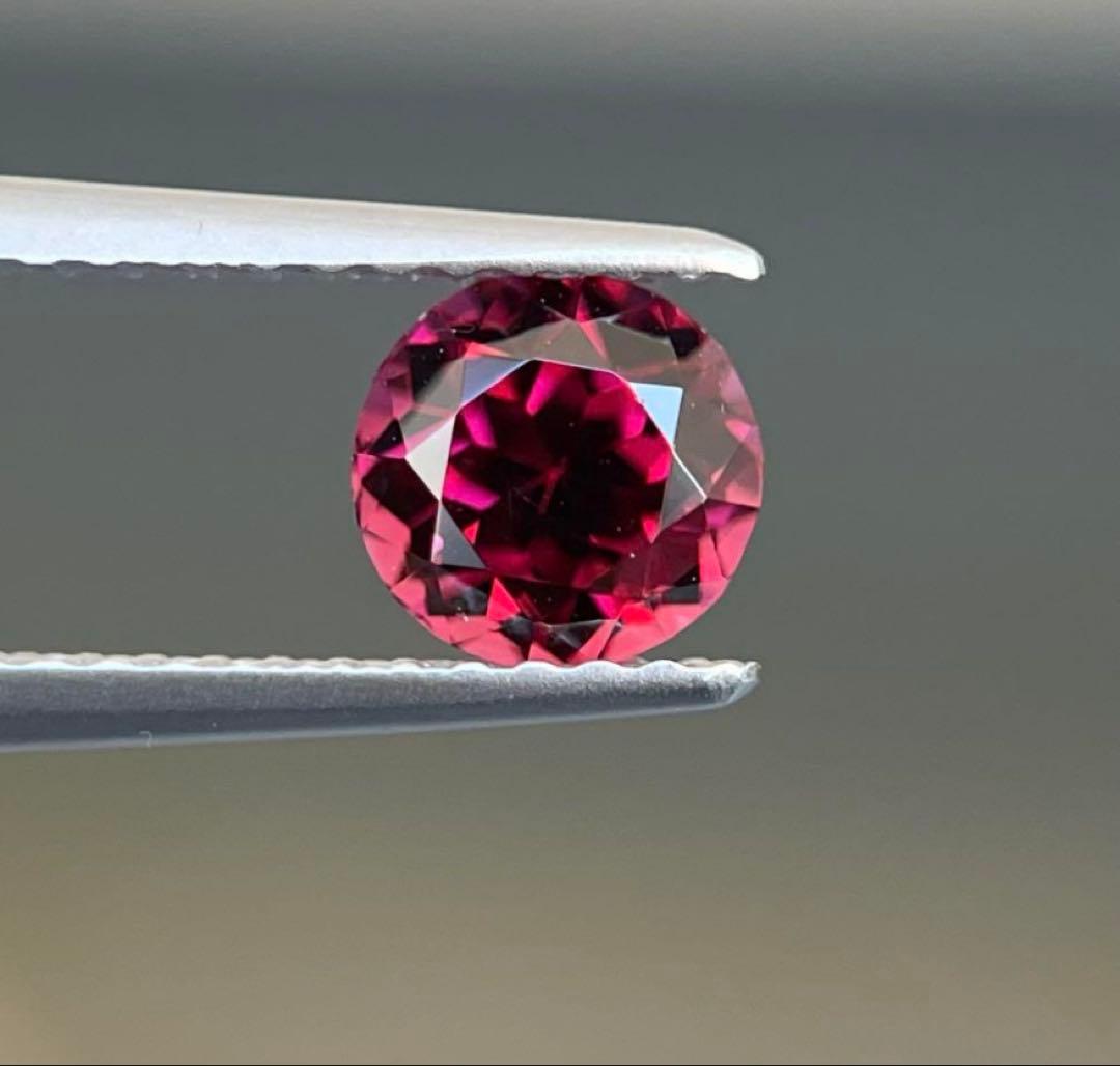 スリランカ産非加熱天然ガーネット、サファイアルースロット