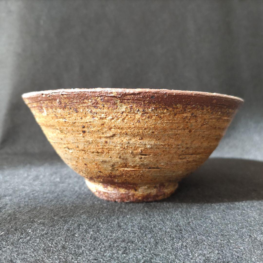 小林東五　伊羅保茶碗　茶道具　中古品　ホツ（小さな欠け）あり　ご飯茶碗にも