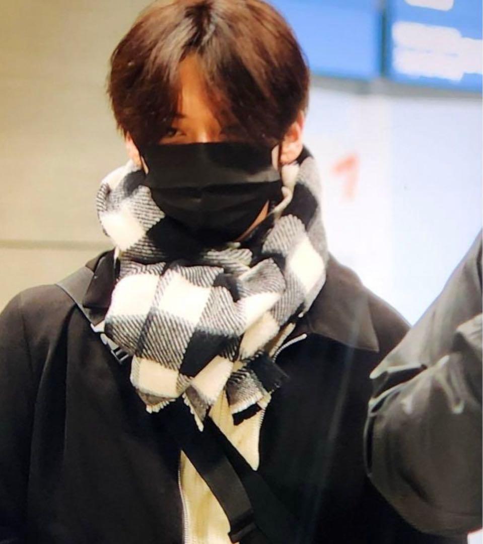 【美品】アクネ　チェック柄マフラー 100%ウール　スキズ リノ