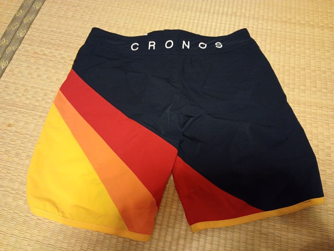 クロノス　ボードショーツ　М