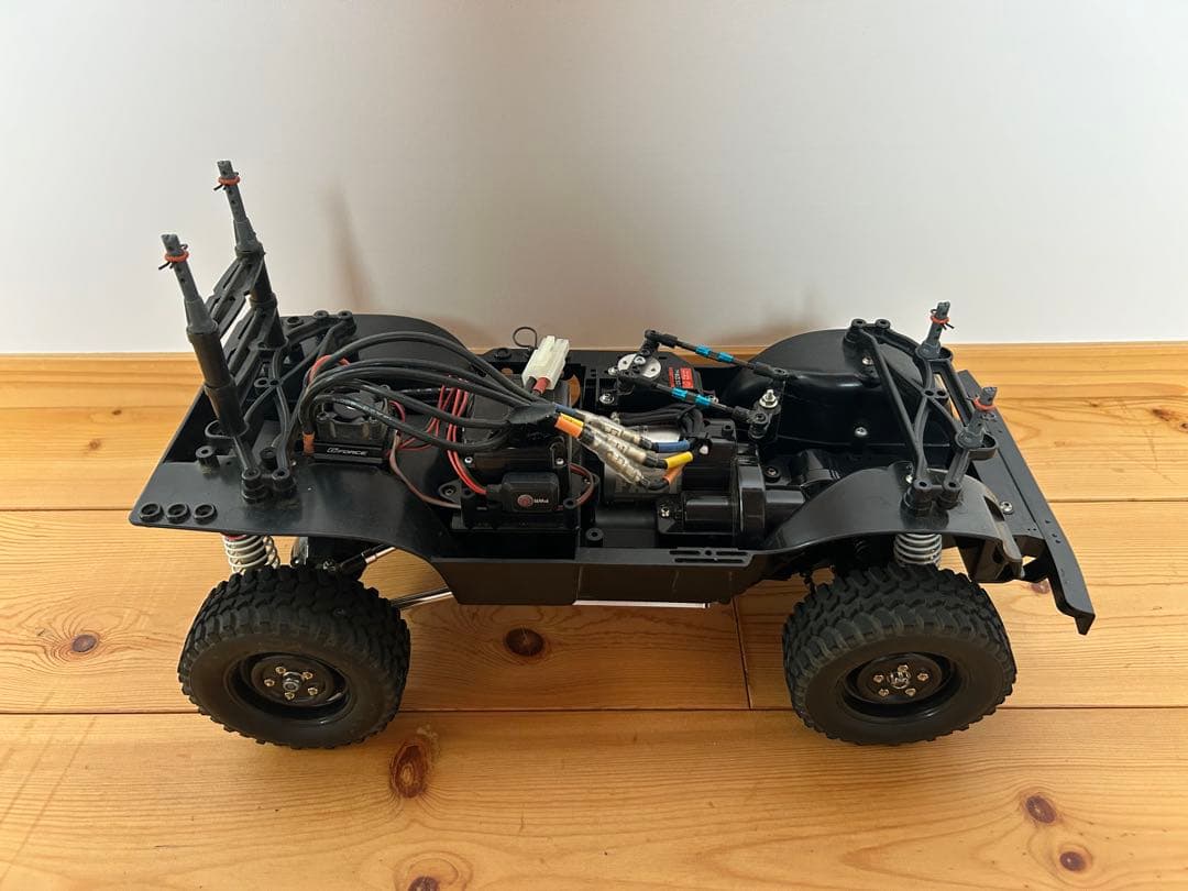 タミヤcc-01 ブロンコ ブラシレスモーターアンプ 付き