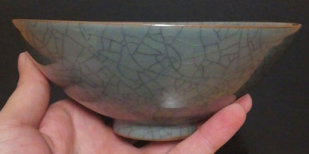 渡辺俊直作　郊檀窯　青磁　茶碗　共箱　略歴付　茶道具