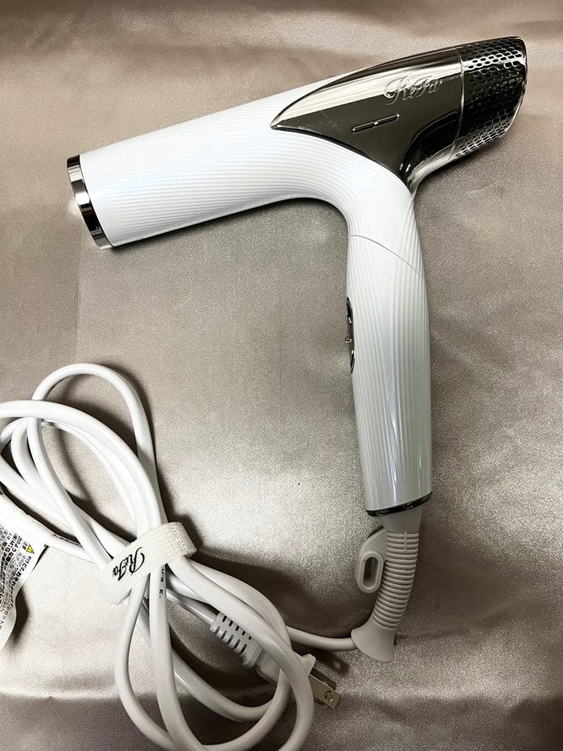 リファビューテック ドライヤースマート（ホワイト）