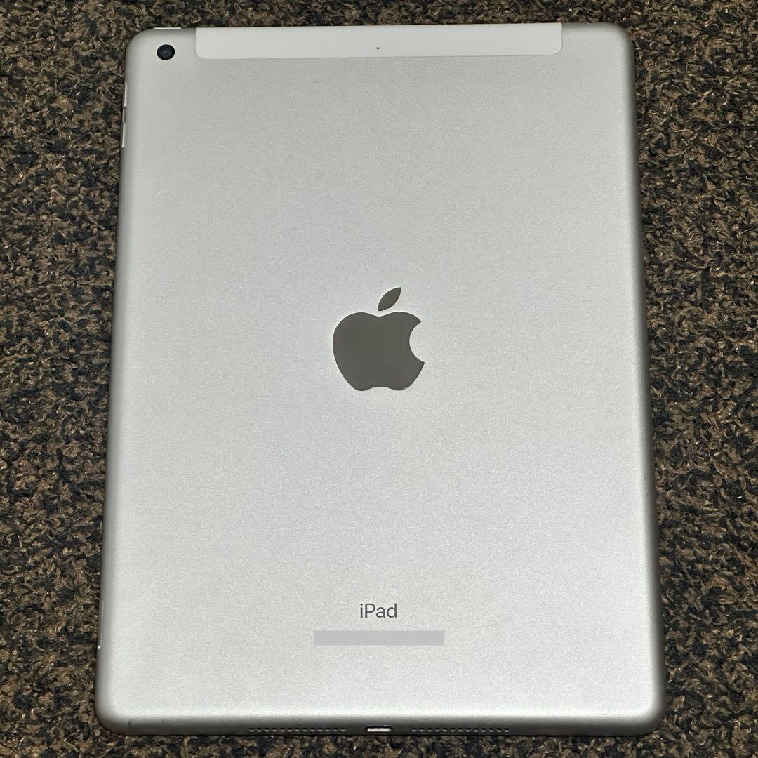 さ*と様 iPad 第６世代 Wi-Fi + Cellular 32GB シルバ