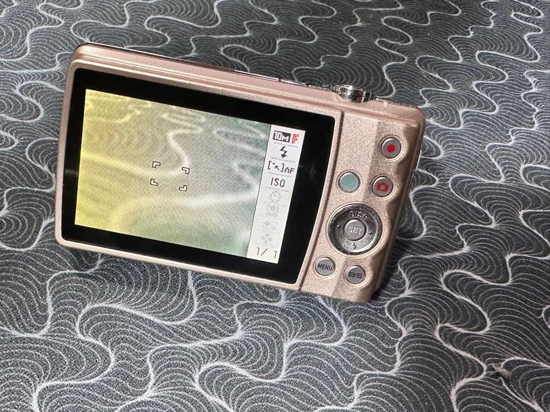 【動作品】 CASIO EX-Z270 10.1メガピクセル　デジカメ コンデジ