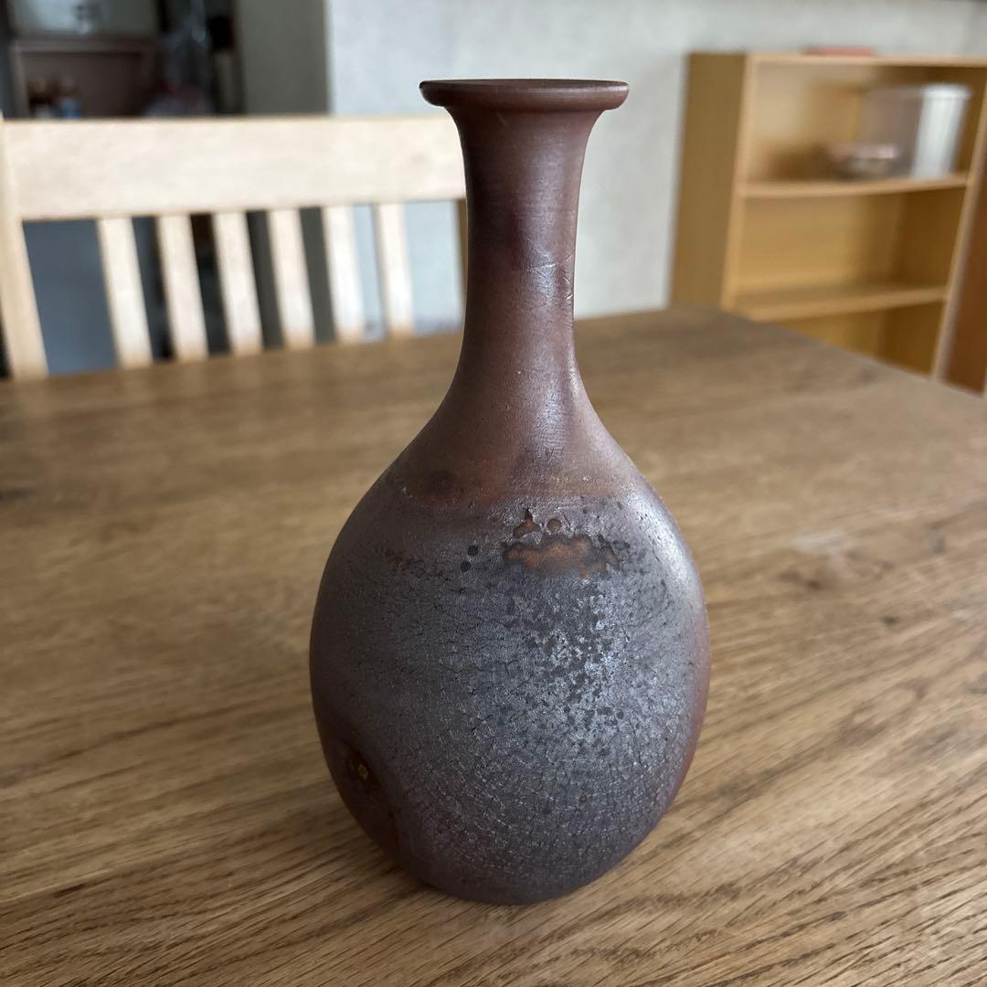 備前焼　伝統工芸品　一輪挿し　作家名あり　ヴィンテージ
