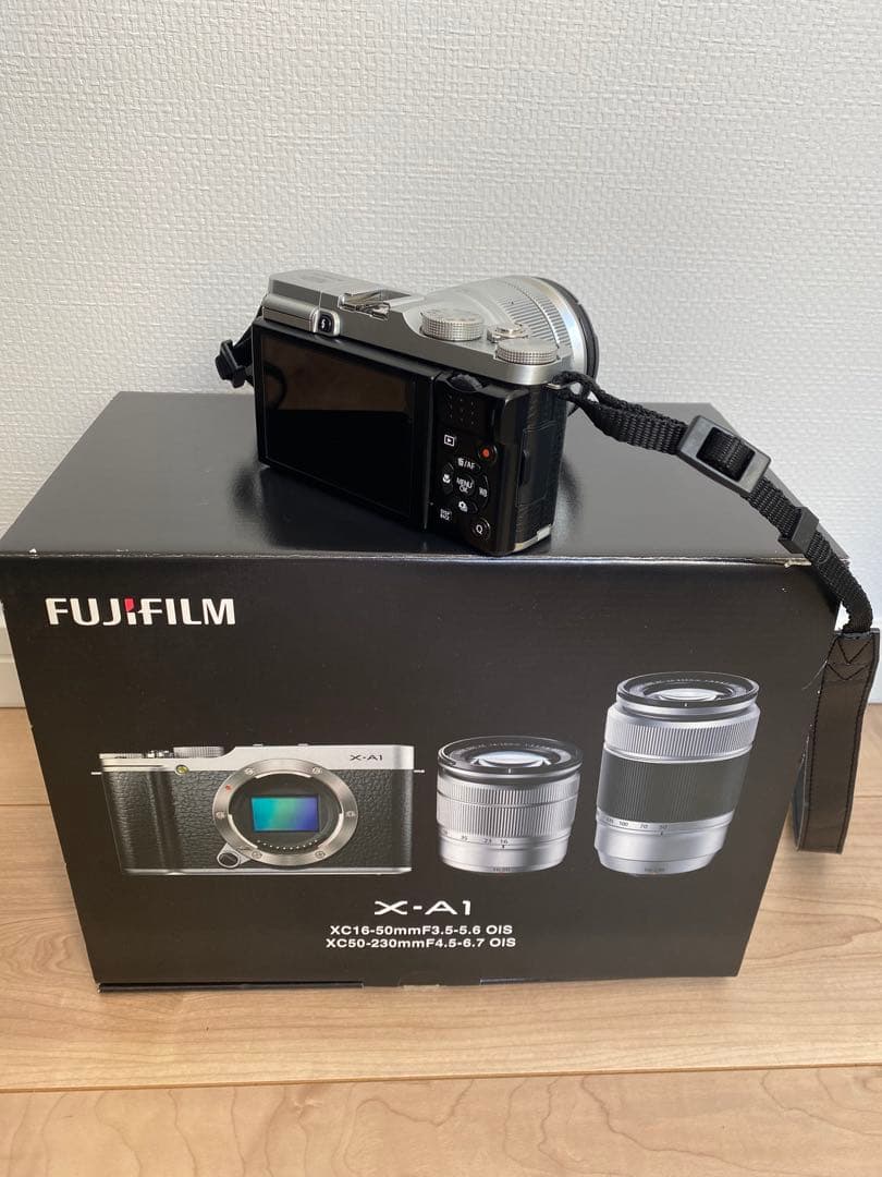 FUJIFILM デジタルカメラ　X-A1 ※一部レンズ未使用