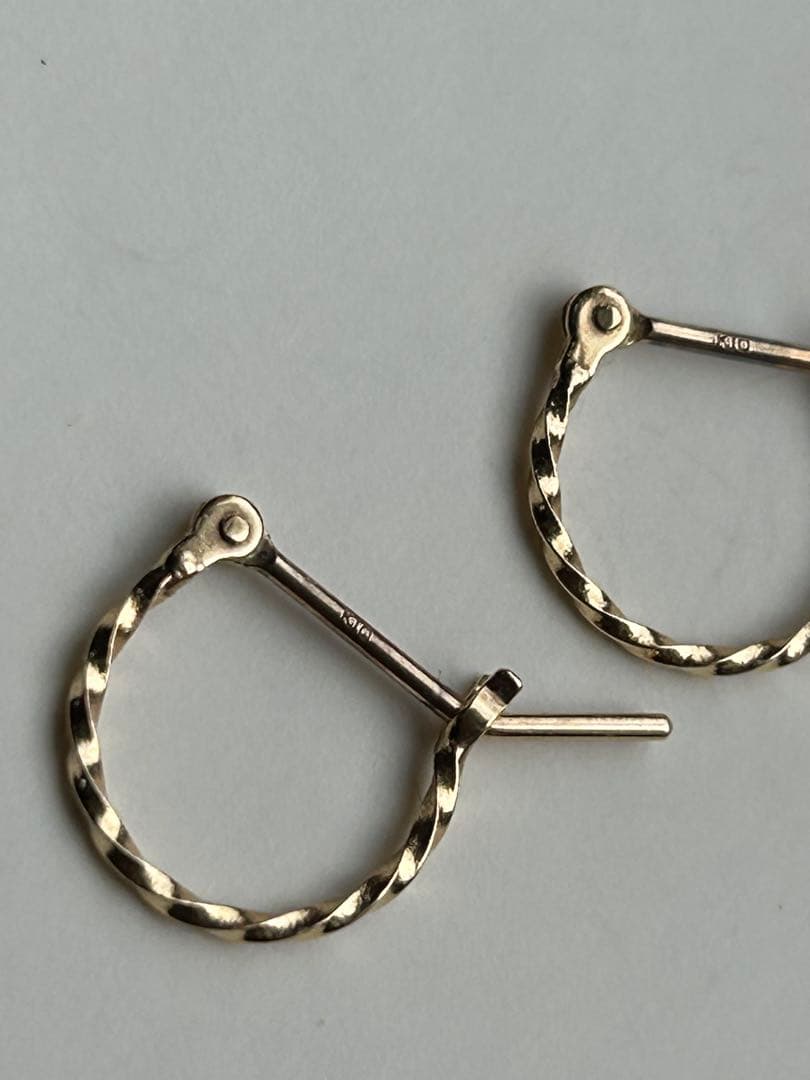 agete フープピアス　K10 イエローゴールド