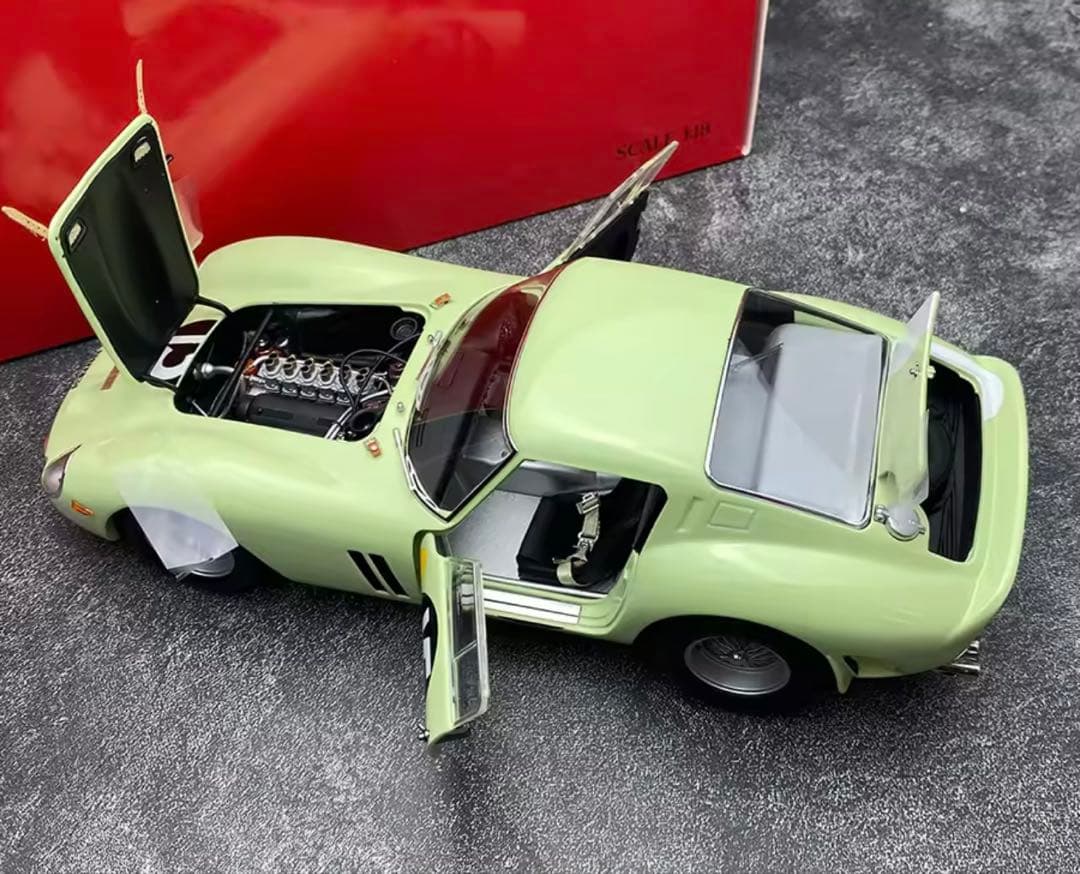 KYOSHO ダイキャストモデル 1/18 250GTO 合金製カーモデルSUV
