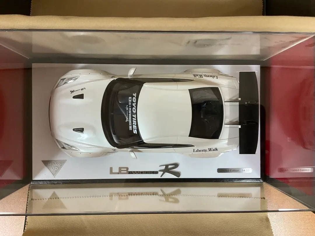 MAKE UP Liberty Walk 35GT-R 限定ミニカー　1/18