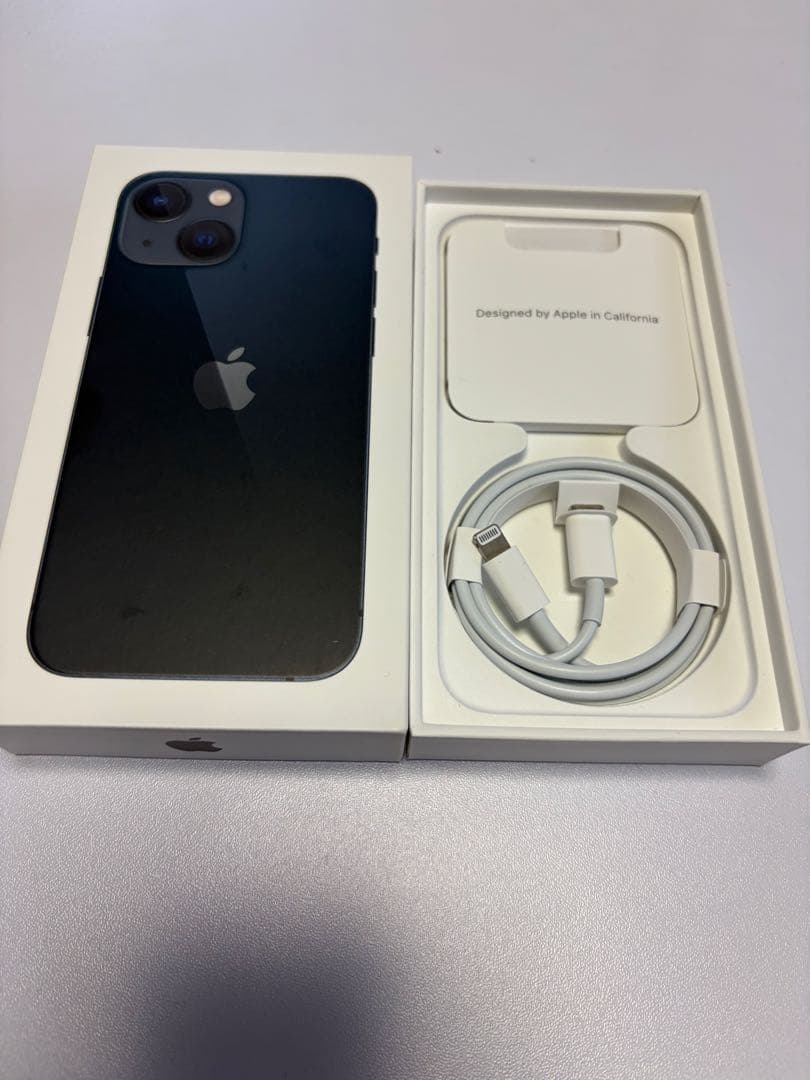 Apple iPhone13 128GB ミッドナイト 本体