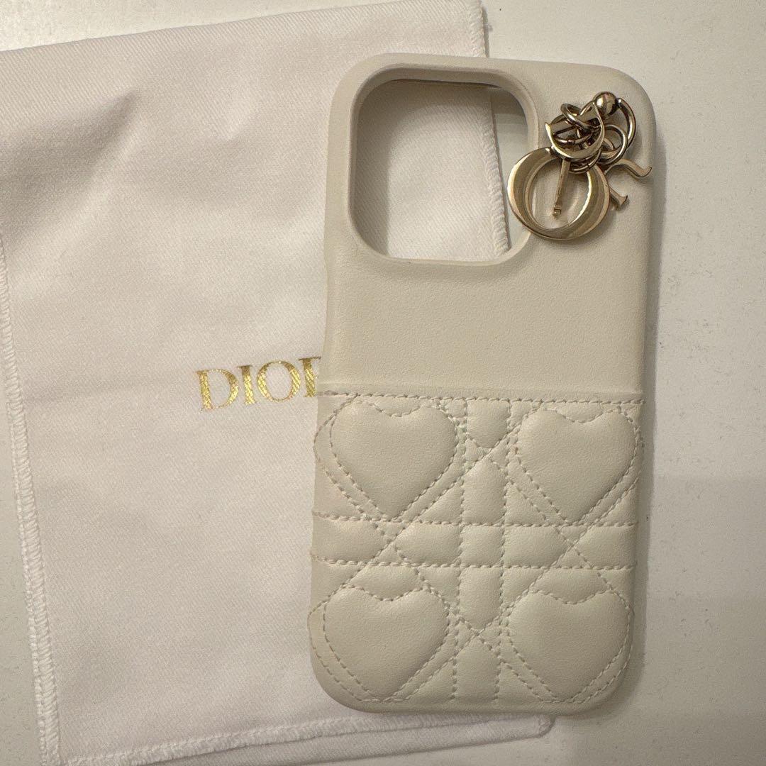 Christian Dior iPhone15proケース ハート