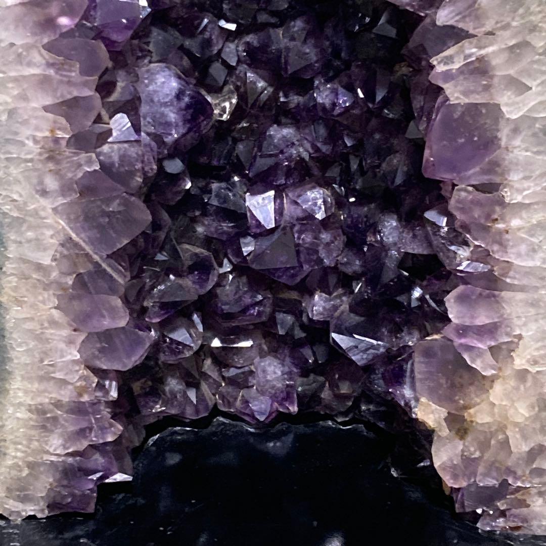 美形・美品9.1kgアメジストドームクラスター 濃紫　天然石原石美結晶&美極濃紫