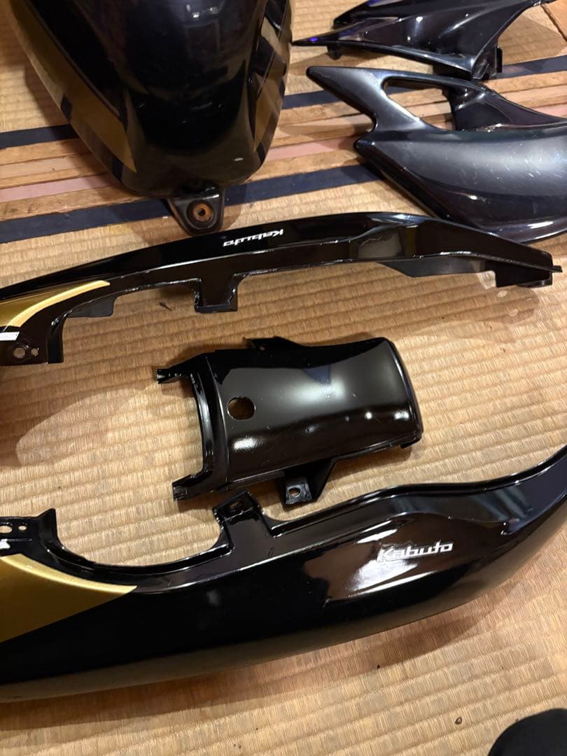 バリオス　 ZR250A 外装　サイドカバー　テール　タンク　サビ無し