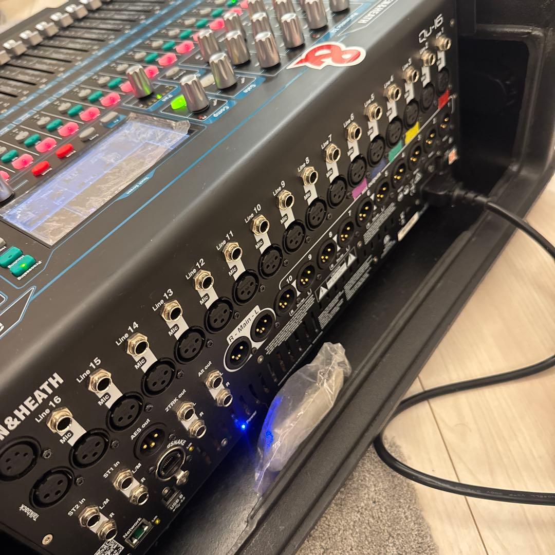 ALLEN&HEATH Qu-16c (SKBケース付き)