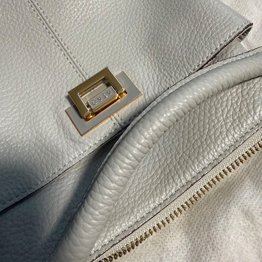 ATAOホリデー 撥水レザーバッグ ショルダー ポシェット 牛革 アイスグレー