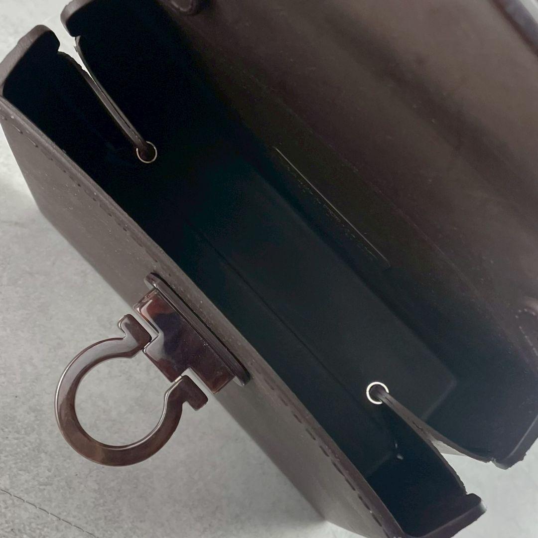 希少ラバー素材【Salvatore Ferragamo】ハンドバッグ　ガンチーニ