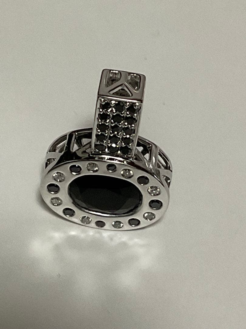 KARATIカラッチペンダントヘッド