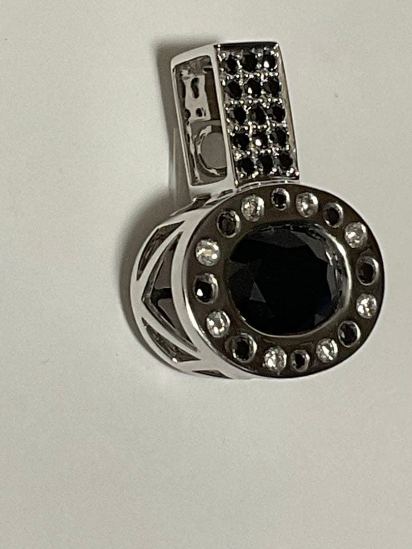 KARATIカラッチペンダントヘッド