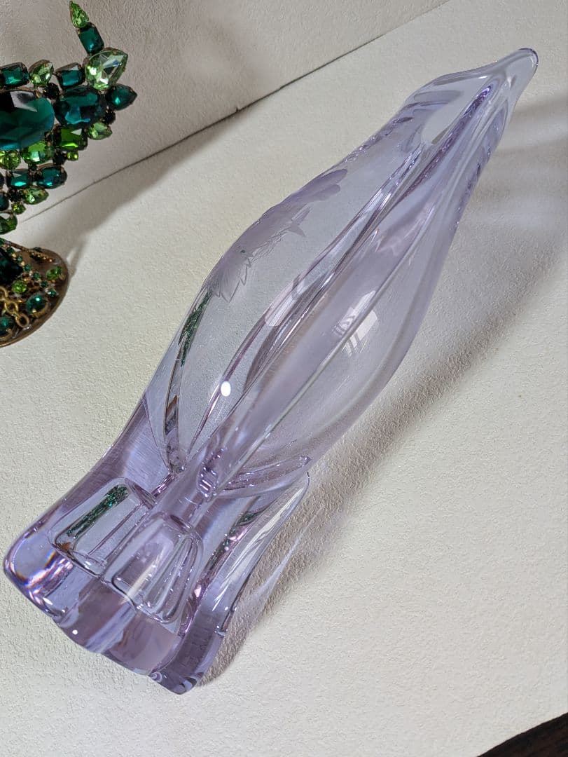 薄紫色の花瓶 　アレキサンドライト　サインアリ　変色ガラス　28cm お値下げ中