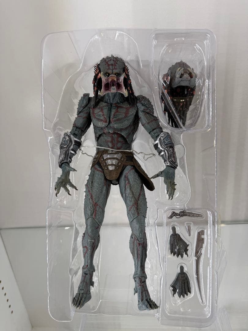 ネカ　プレデター　アーマード・アサシン　豆魚雷